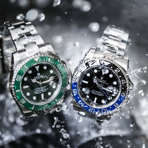 rolex gmt batman vs hulk|rolex hulk submariner retail price.